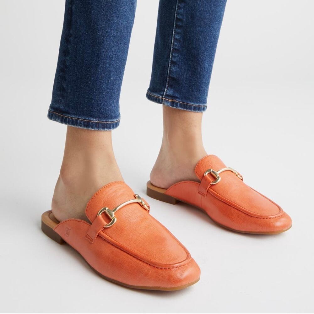 NIB Born Lareina 9M Leather Moc Toe Horsebit Slip On Mules Clog Orange - Picture 2 of 11